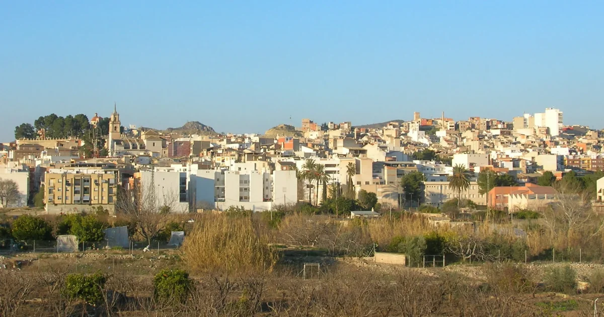 Abarán: ciudad de la Región de Murcia. Fotografía inmobiliaria profesional con HDR, vídeo 4K y drone AESA certificado.