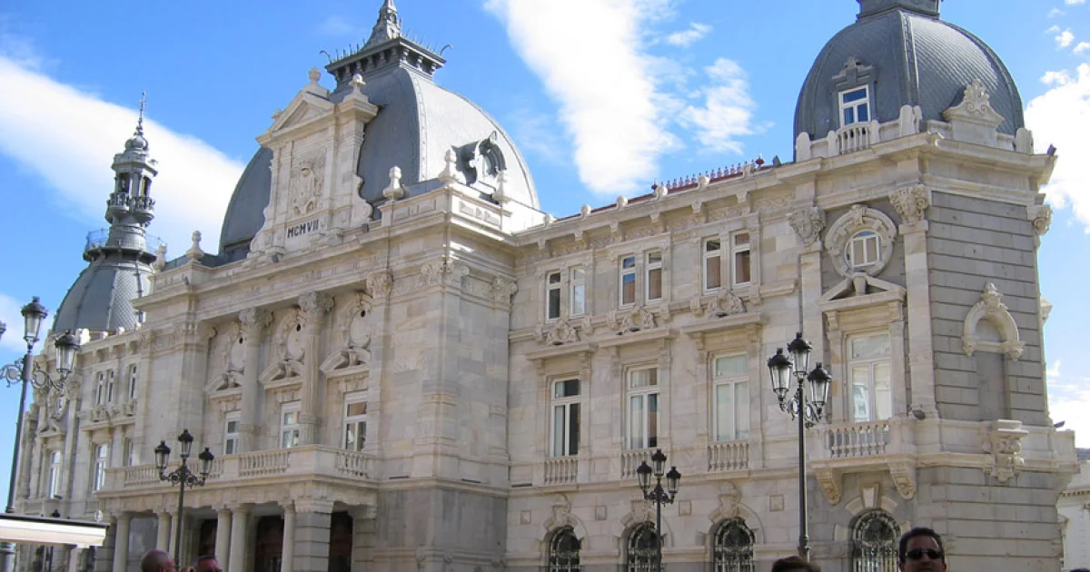 Cartagena: ciudad de la Región de Murcia. Fotografía inmobiliaria profesional con HDR, vídeo 4K y drone AESA certificado.
