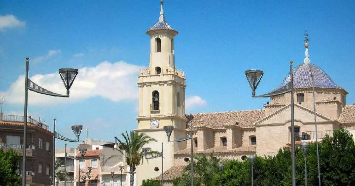 Fotógrafo Inmobiliario en Fortuna | fotovende.com 1 Fortuna: ciudad de la Región de Murcia. Fotografía inmobiliaria profesional con HDR, vídeo 4K y drone AESA certificado.