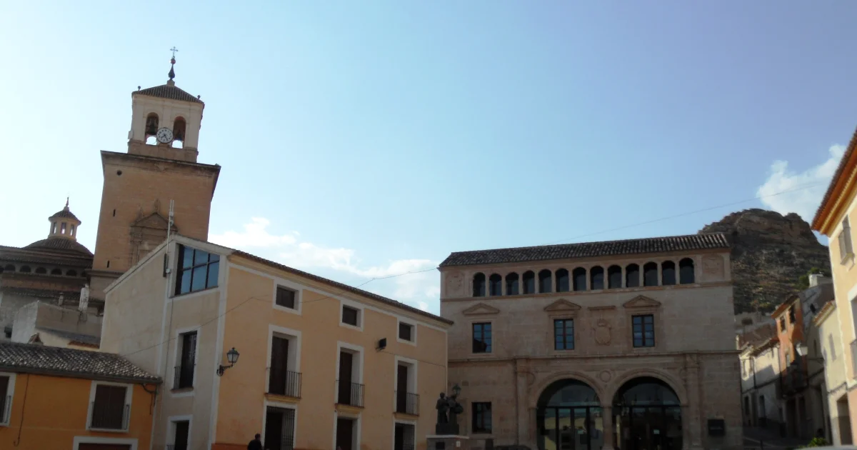 Jumilla: ciudad de la Región de Murcia. Fotografía inmobiliaria profesional con HDR, vídeo 4K y drone AESA certificado.
