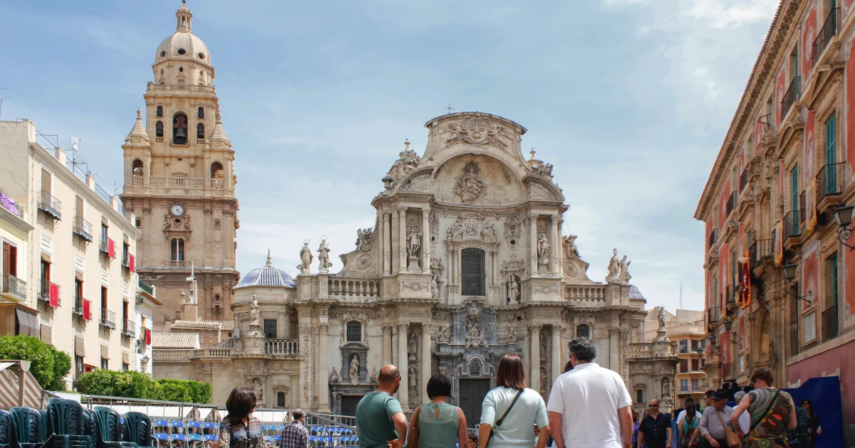 Fotógrafo Inmobiliario en Murcia Capital | fotovende.com 1 Catedral de Santa María de Murcia: símbolo del centro histórico y referencia del mercado inmobiliario de la capital murciana.